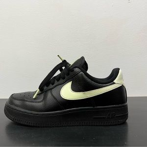 Nike Air Force 1 Low Black/Neon